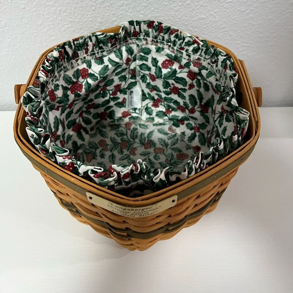 Vintage 1997 Longaberger Snowflake Basket with Fabric Liner - Picture 2 of 8